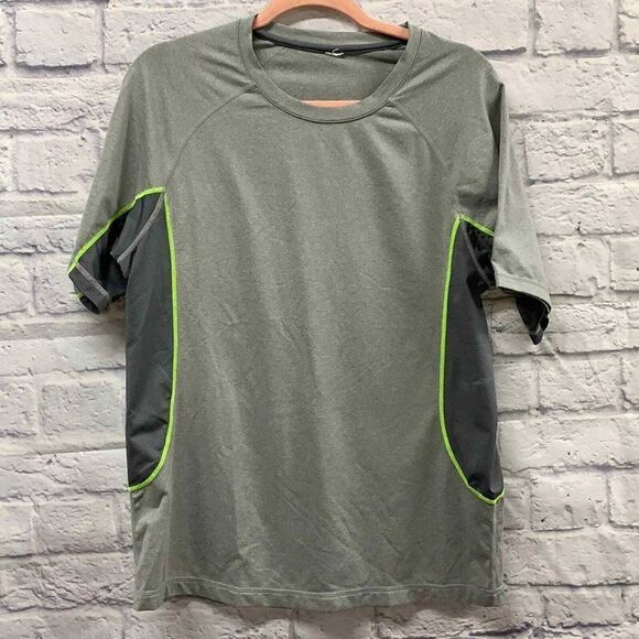 Fabletics Grey‎ Athletic T Shirt Crew Neck Size Medium - Picture 1 of 4